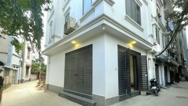 Bán nhà Phường Thuỵ Phương 4.3 Tỷ, 42m2  5 Tầng, Lô Góc 15m Ô Tô tránh.